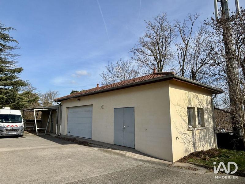 Bureau - 810 m²