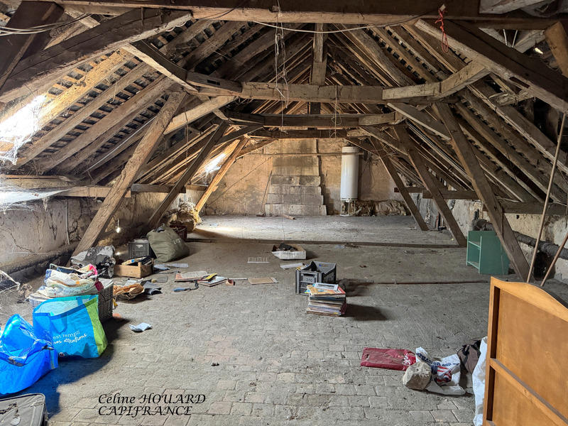 Maison - 236 m² - 7 pièces