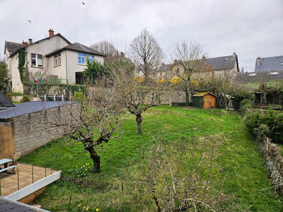 Maison - 250 m² - 10 pièces