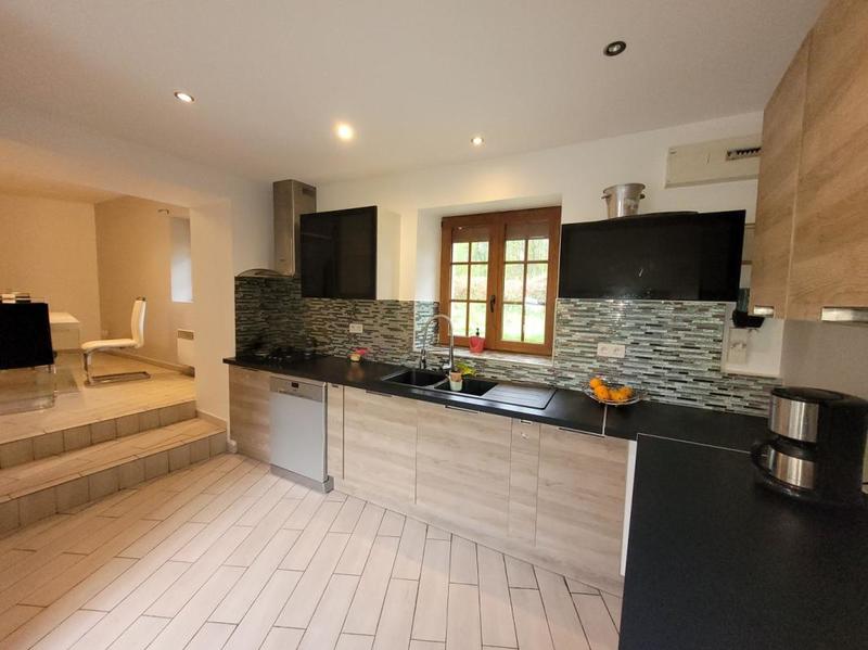 Maison - 160 m² - 8 pièces