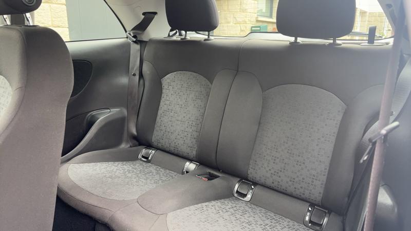 Opel Adam 1.2 Twinport 70 Essentia