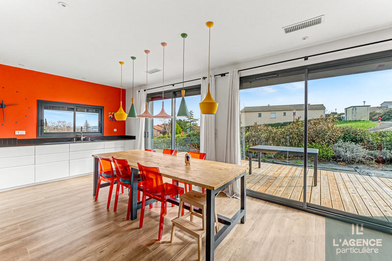 Maison - 150 m² - 6 pièces