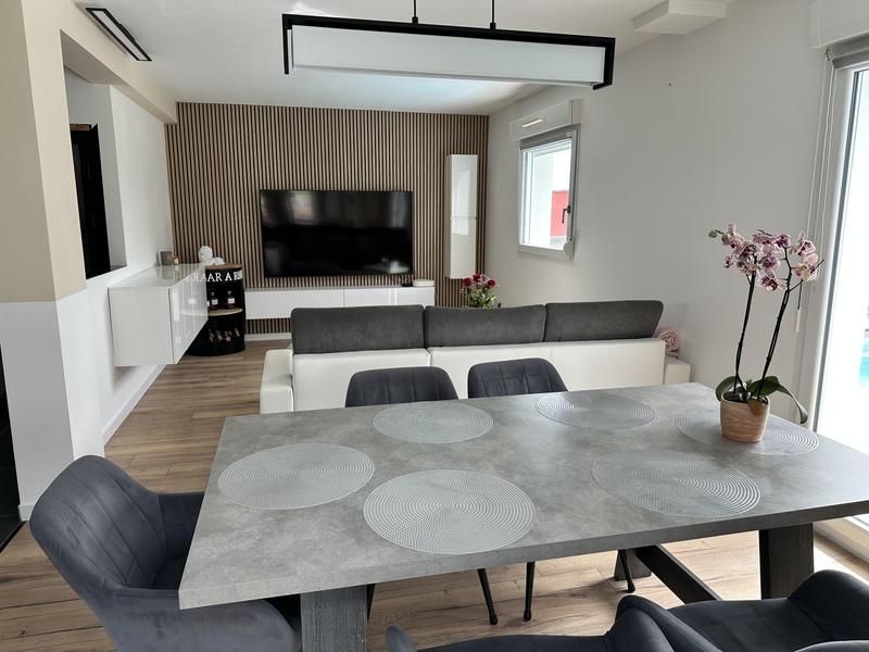 Maison - 102 m² - 5 pièces