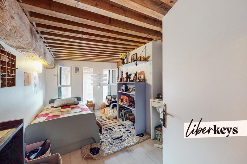 Appartement ancien - 116 m² - 5 pièces