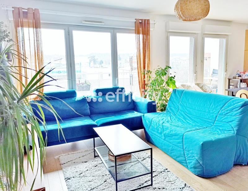 Appartement - 82 m² - 4 pièces