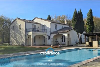 Propriété - 190 m² - 6 pièces