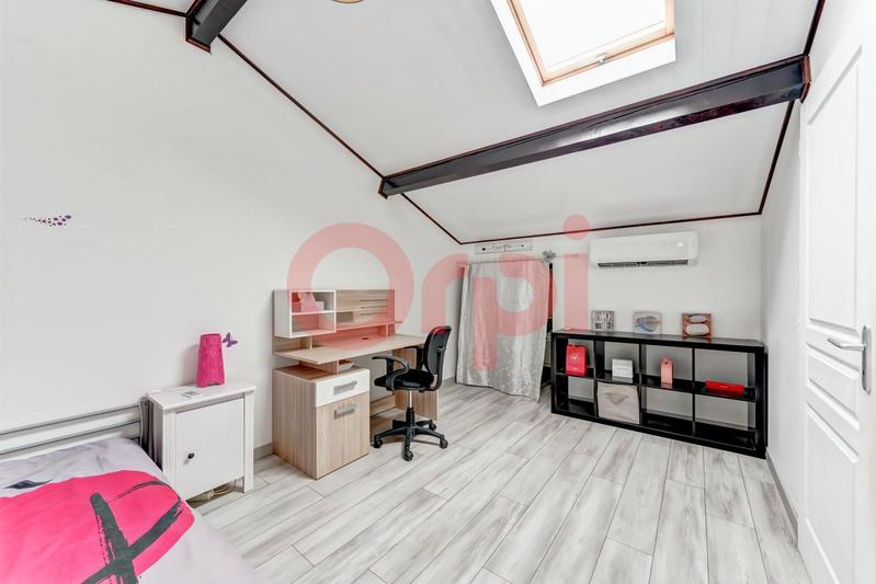 Maison - 182 m² - 5 pièces