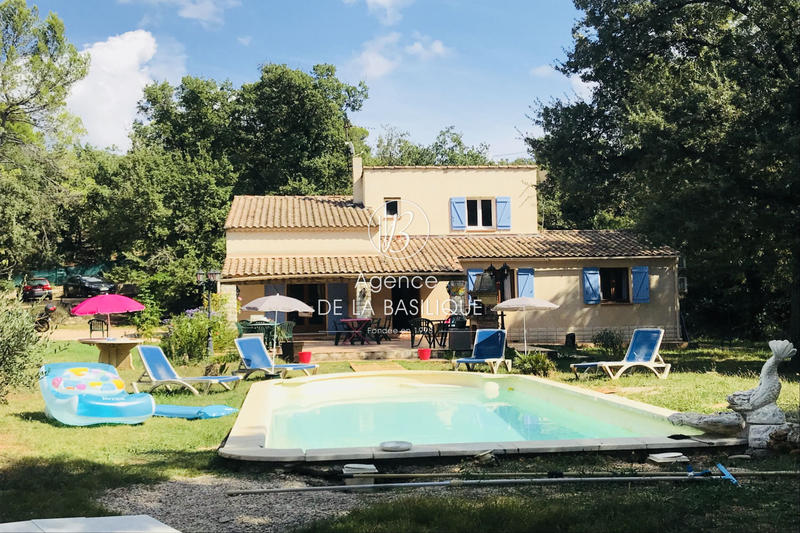 Villa - 130 m² - 5 pièces