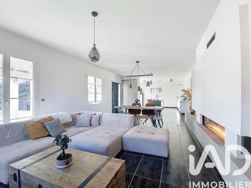 Maison - 185 m² - 5 pièces