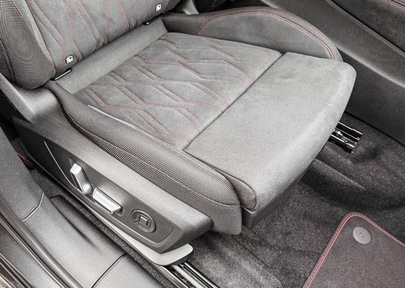 Audi Q3 Sportback 272 s-Line Hybride Rechargeable / Toit Ouvrant Attache Remorque Phares Oled