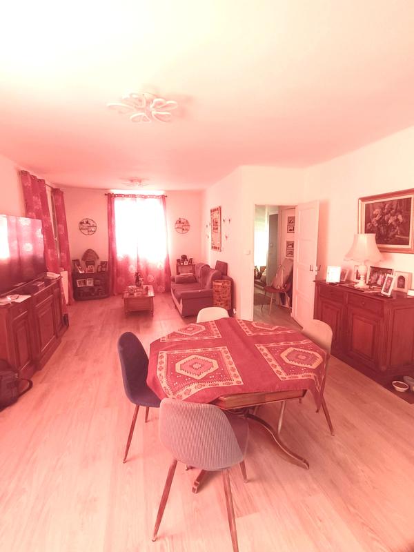 Maison - 98 m² - 5 pièces