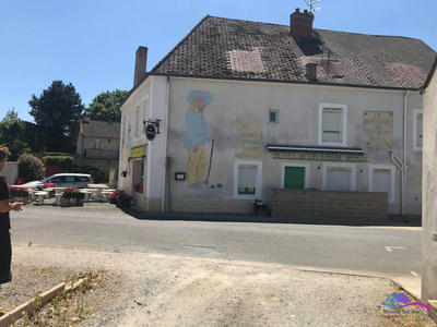 Maison - 280 m² - 12 pièces