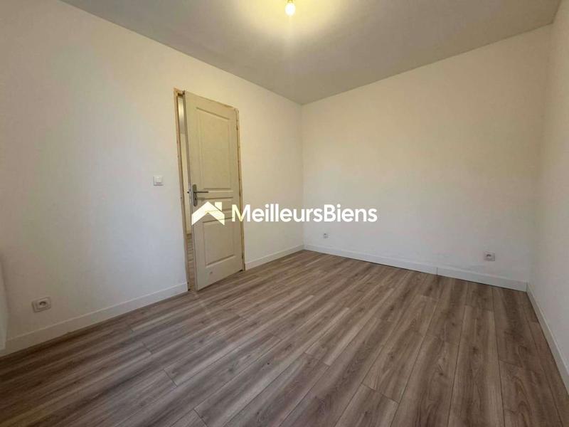 Immeuble - 147 m² - 7 pièces