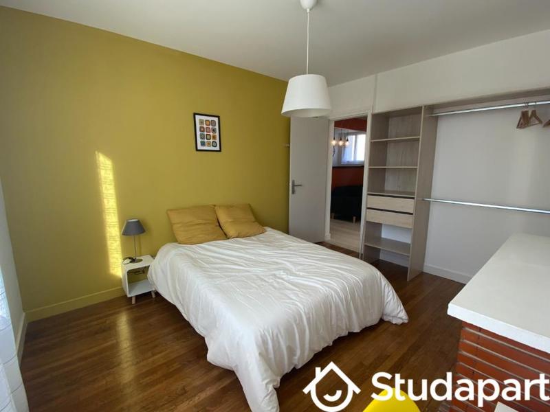 Chambre - 12 m² - 1 pièce