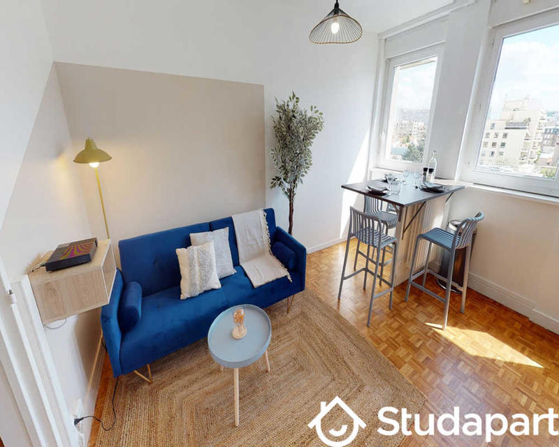 Chambre - 90 m² - 1 pièce