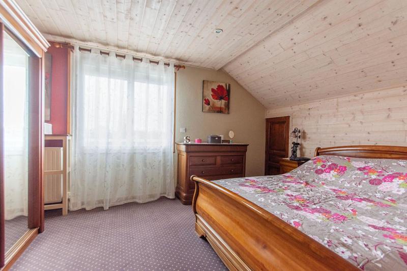 Maison - 232 m² - 11 pièces