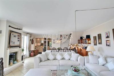 Villa - 167 m² - 5 pièces