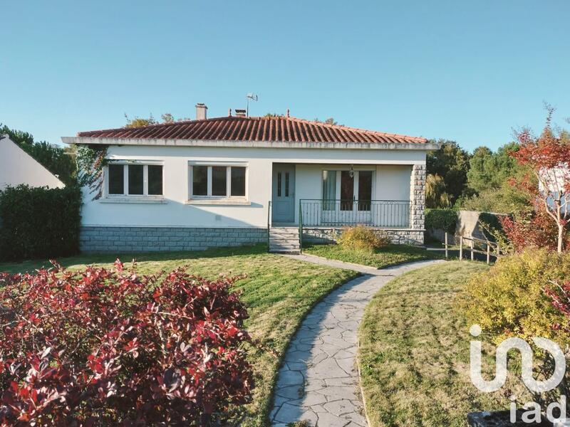 Maison - 90 m² - 4 pièces