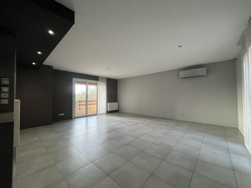 Maison - 90 m² - 3 pièces