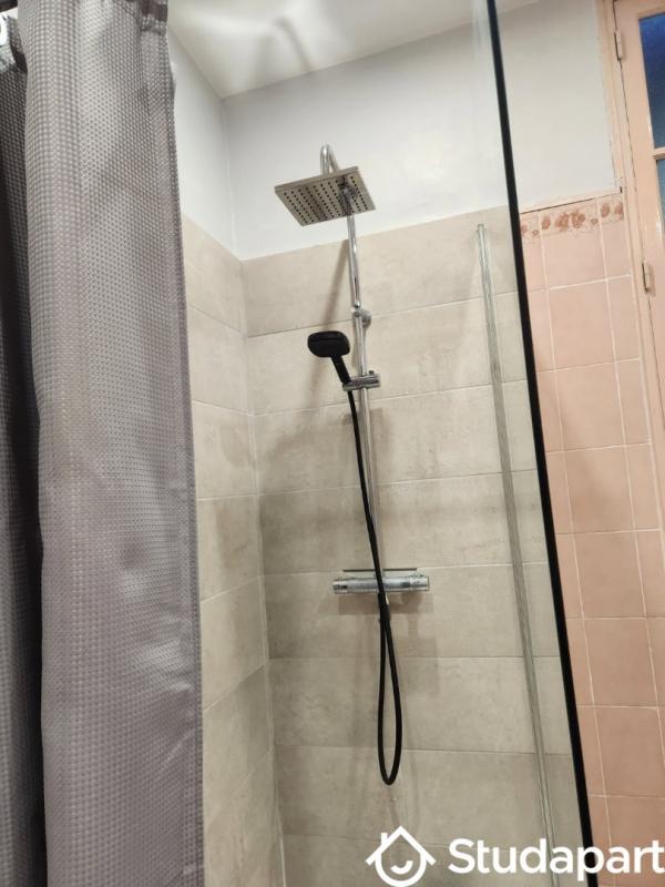 Chambre - 8 m² - 1 pièce