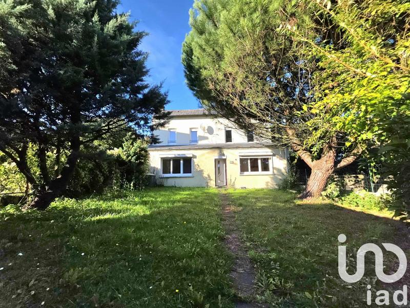 Maison - 96 m² - 5 pièces