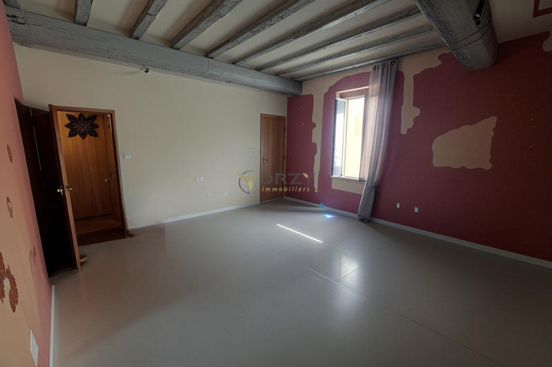 Maison - 173 m² - 7 pièces