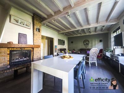 Maison - 199 m² - 7 pièces