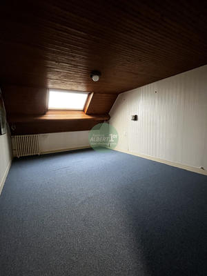 Maison - 215 m² - 8 pièces