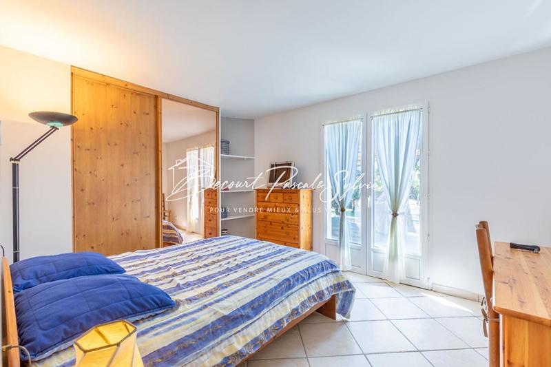 Maison - 178 m² - 7 pièces