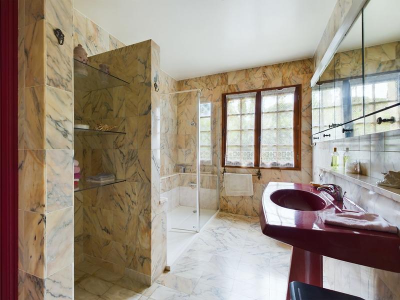 Villa - 265 m² - 9 pièces