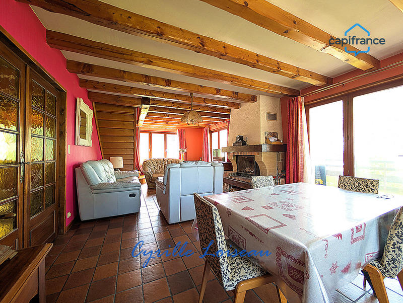 Maison - 177 m² - 6 pièces