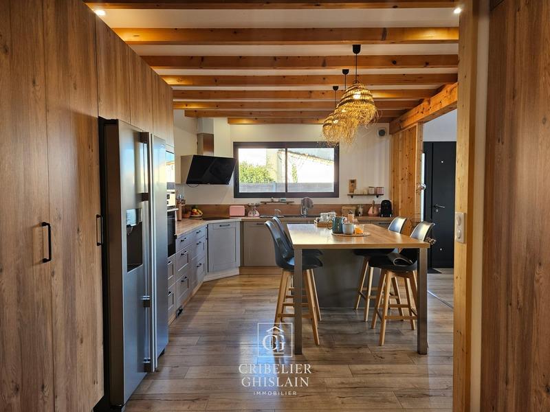 Maison - 155 m² - 5 pièces