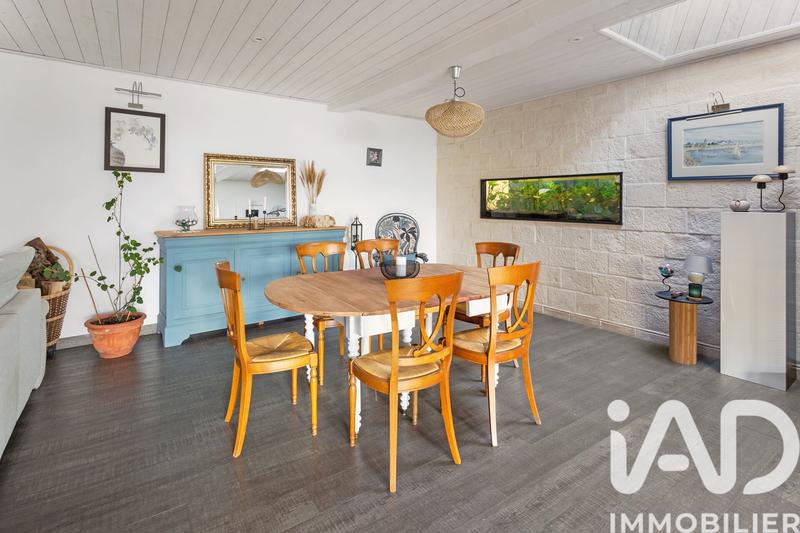 Maison - 207 m² - 6 pièces