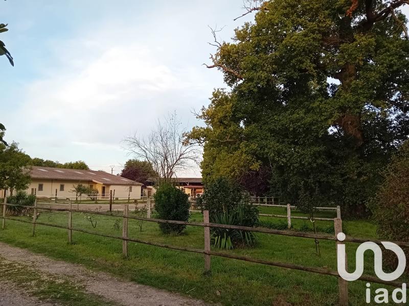 Maison - 248 m² - 8 pièces