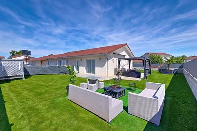 Maison - 111 m² - 5 pièces