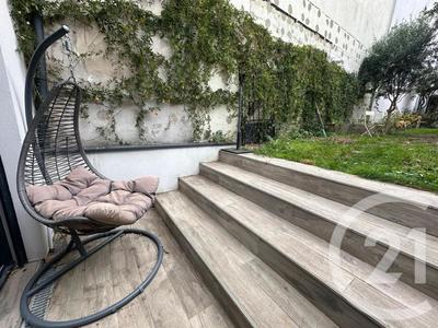 Maison - 107 m² - 6 pièces