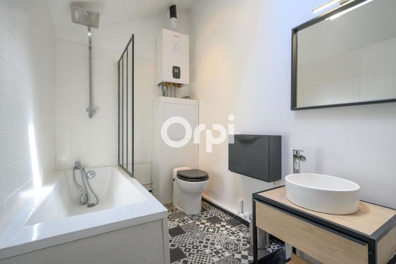 Maison - 93 m² - 4 pièces