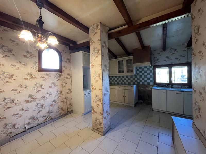 Maison traditionnelle - 90 m² - 3 pièces