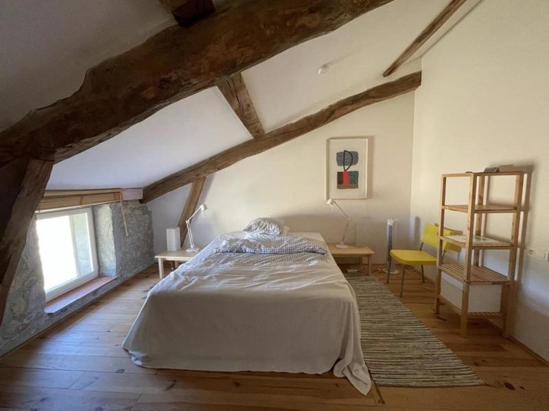 Maison en pierre - 253 m² - 9 pièces