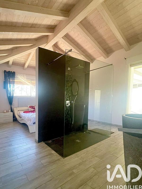 Maison - 161 m² - 5 pièces