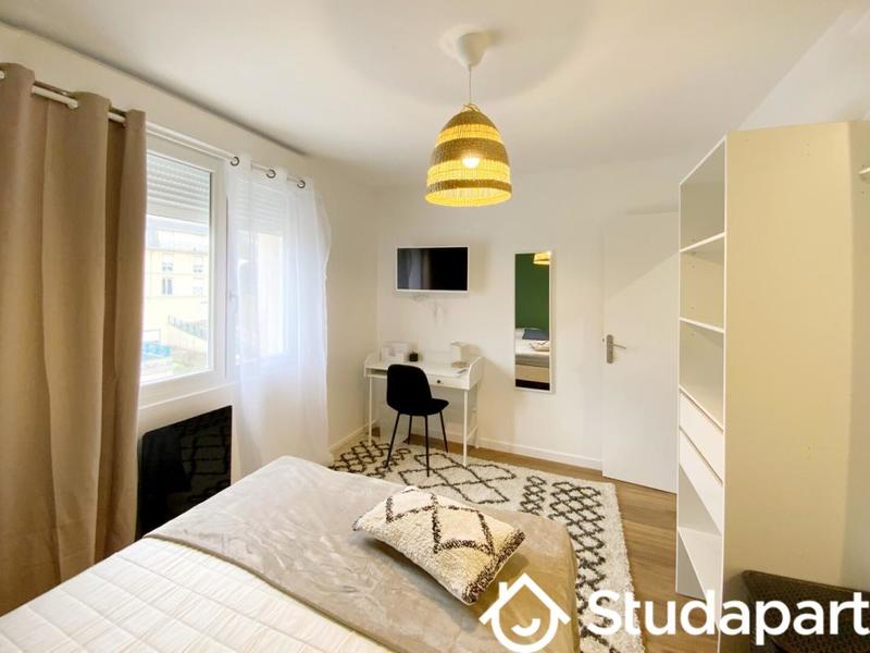 Chambre - 9 m² - 1 pièce