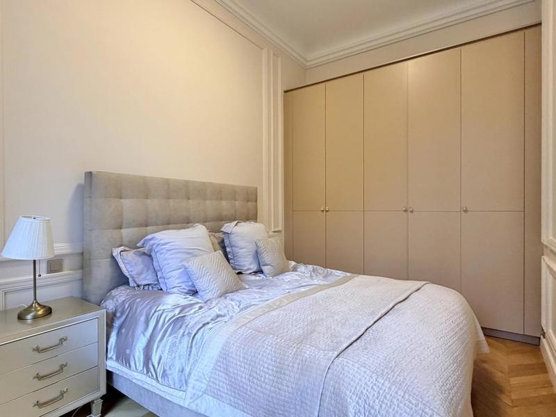 Appartement - 300 m² - 10 pièces