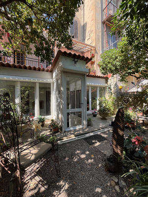 Appartement - 85 m² - 3 pièces