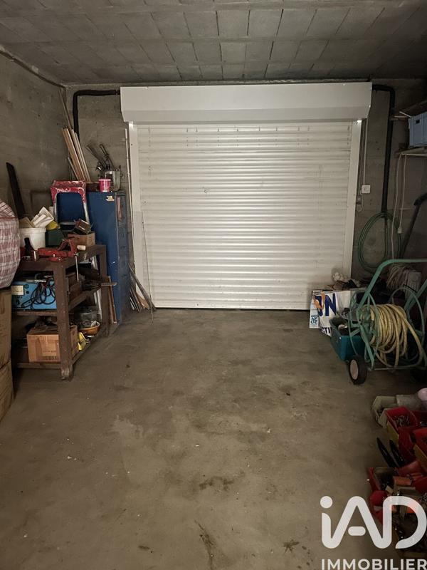 Maison - 77 m² - 9 pièces