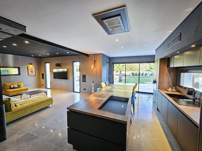 Maison - 113 m² - 5 pièces