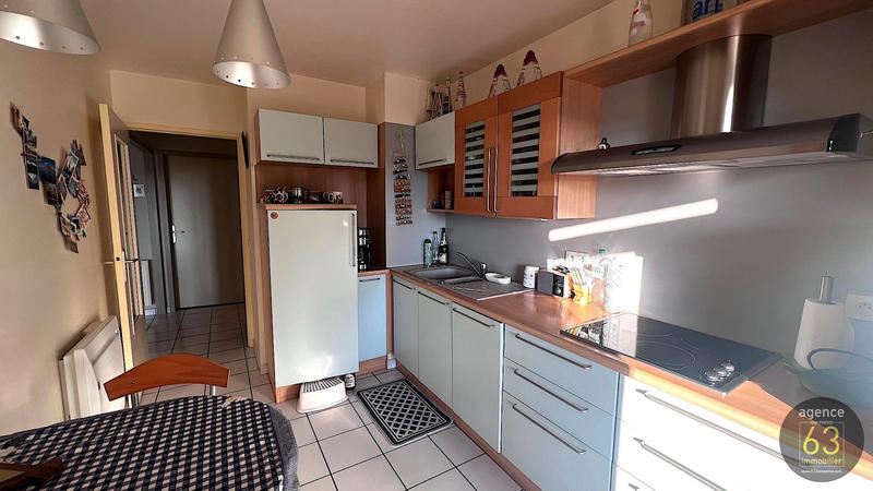 Appartement - 99 m² - 4 pièces