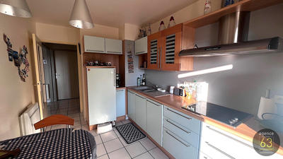 Appartement - 99 m² - 4 pièces