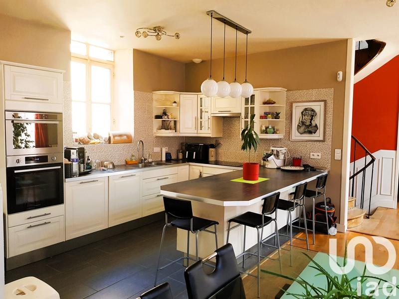 Maison de ville - 300 m² - 7 pièces