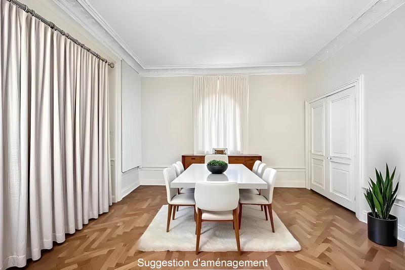 Château - 331 m² - 10 pièces