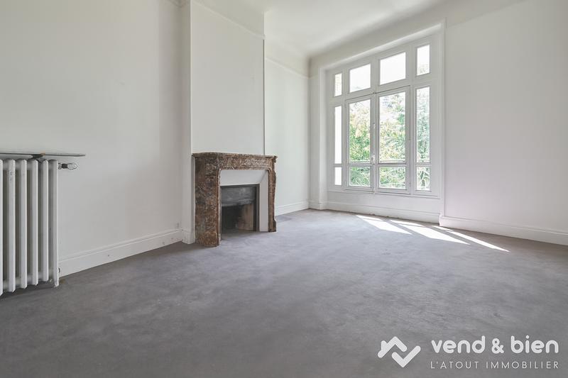 Appartement - 147 m² - 5 pièces